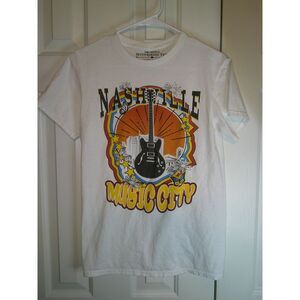 The Original Boyfriend Tee Nashville‎ Music City Graphic TShirt Cotton White Med